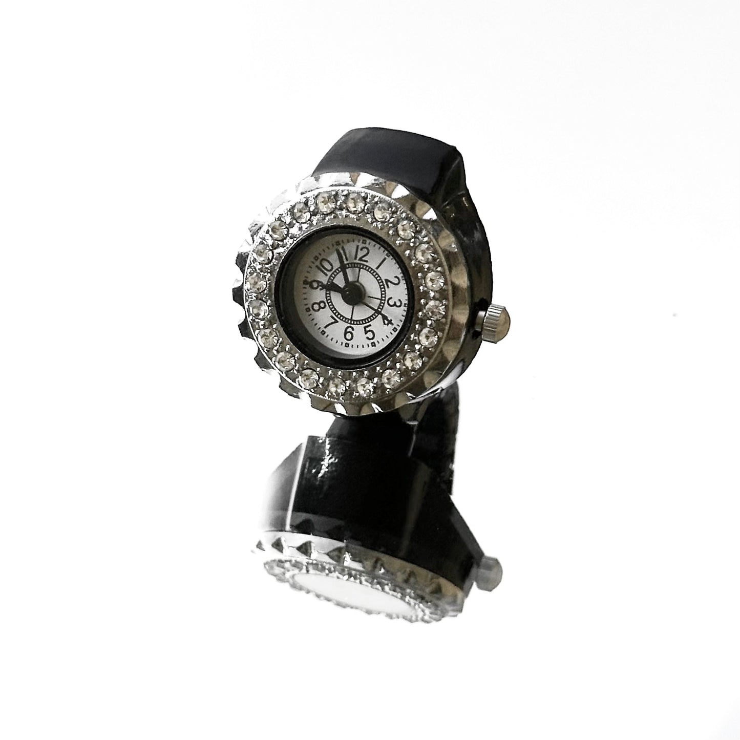 Ring watch diamond round shape